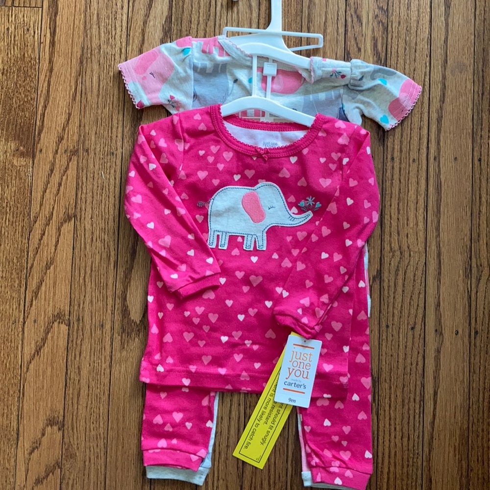 Girls 4 piece pajama set🐘